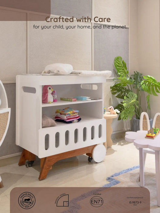 The Voyager - Movable Changing Table