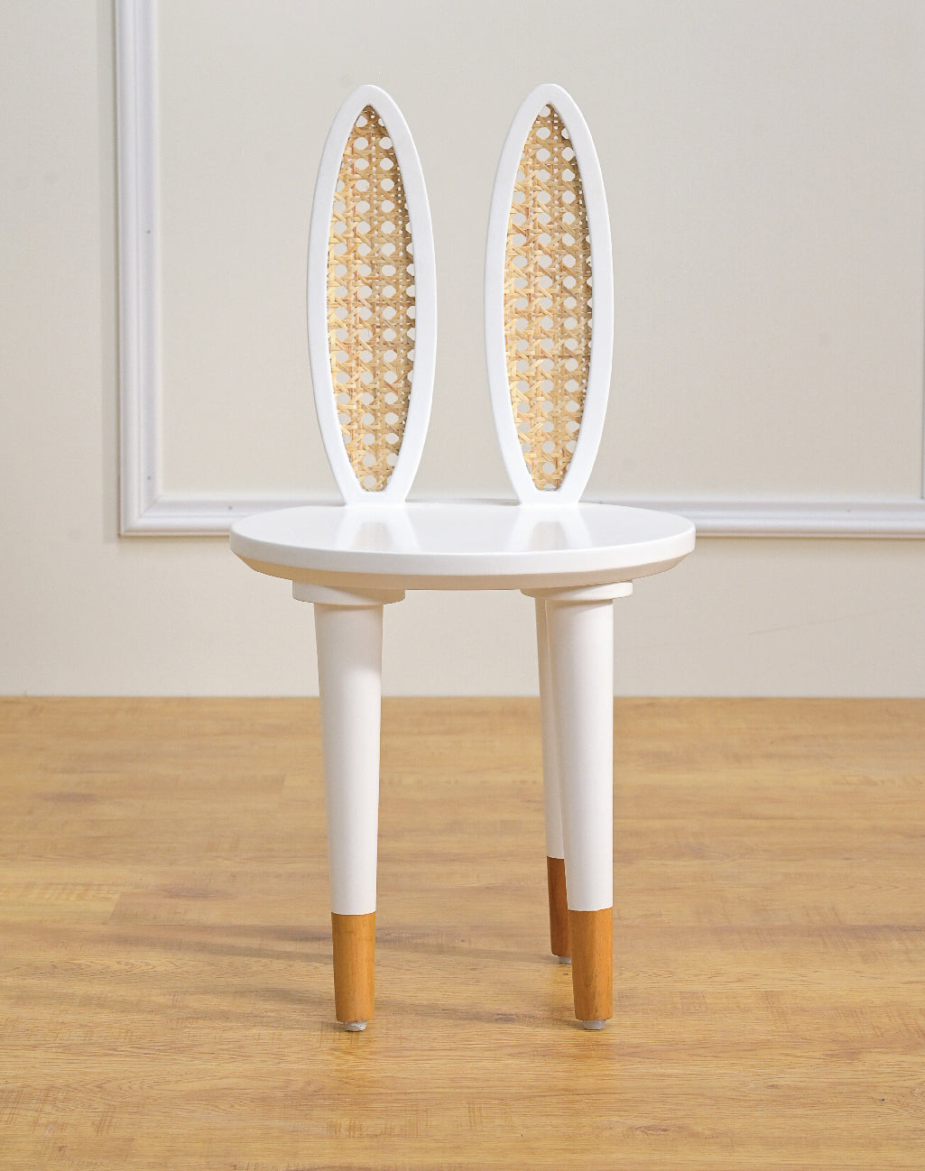 Lola Chair