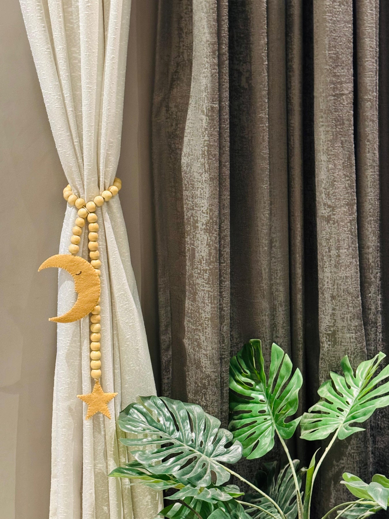 Curtain Tie