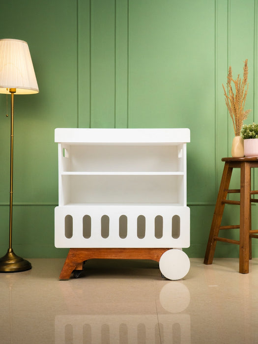 The Voyager - Movable Changing Table