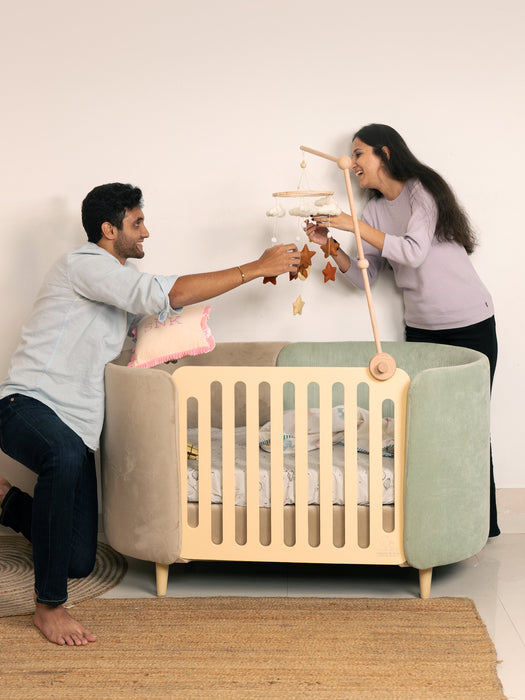 The Cozy - Convertible Sofa Crib